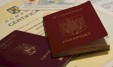 Pașaport românesc și buletin de identitate
